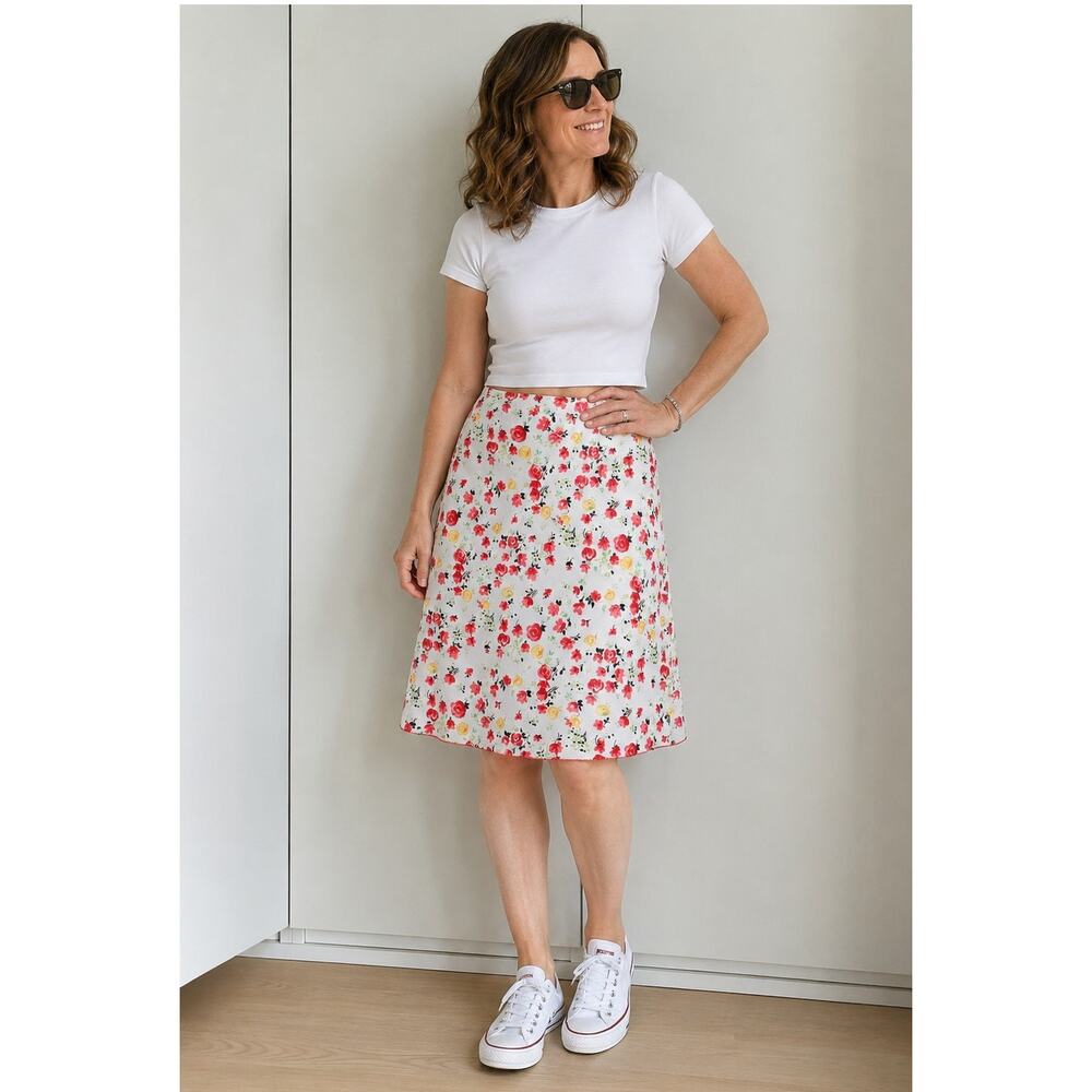 Vintage 90s Floral Print A-Line Skirt White Red Size M/L Boho Cottagecore Summer